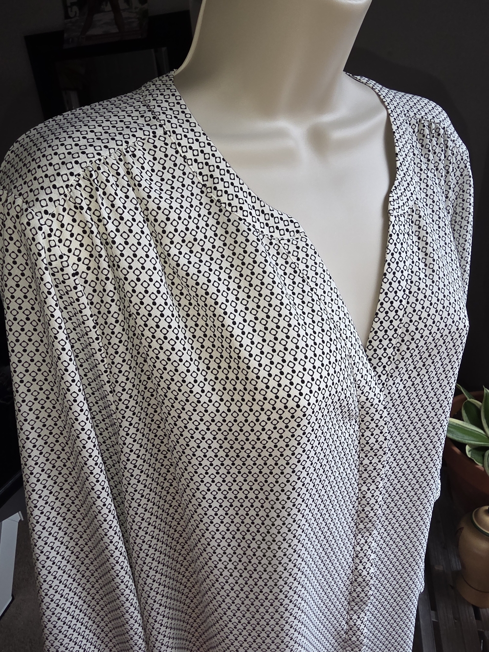 NYDJ Black and White Geometric Print Blouse